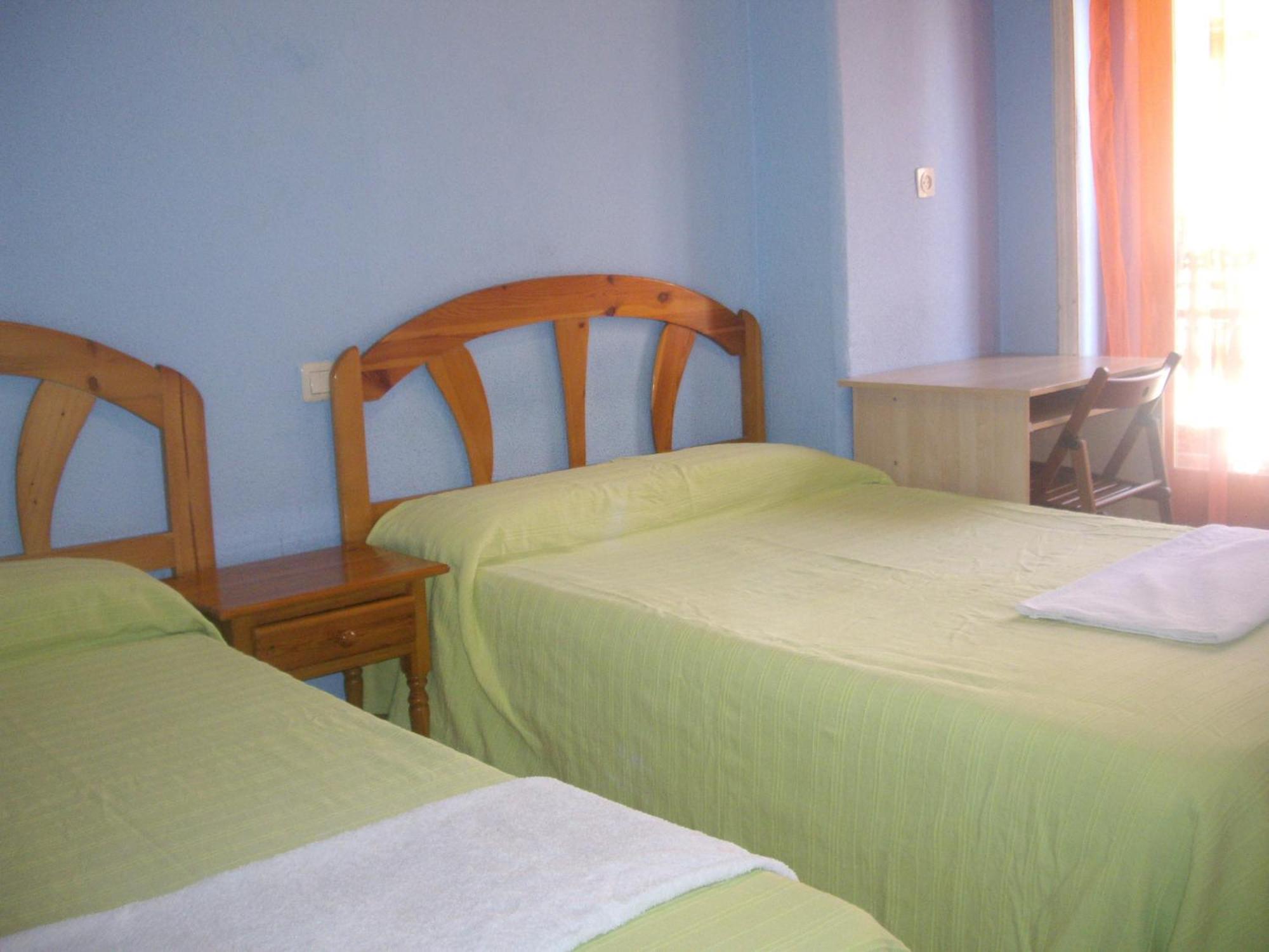Hostal Pacios Мадрид Экстерьер фото