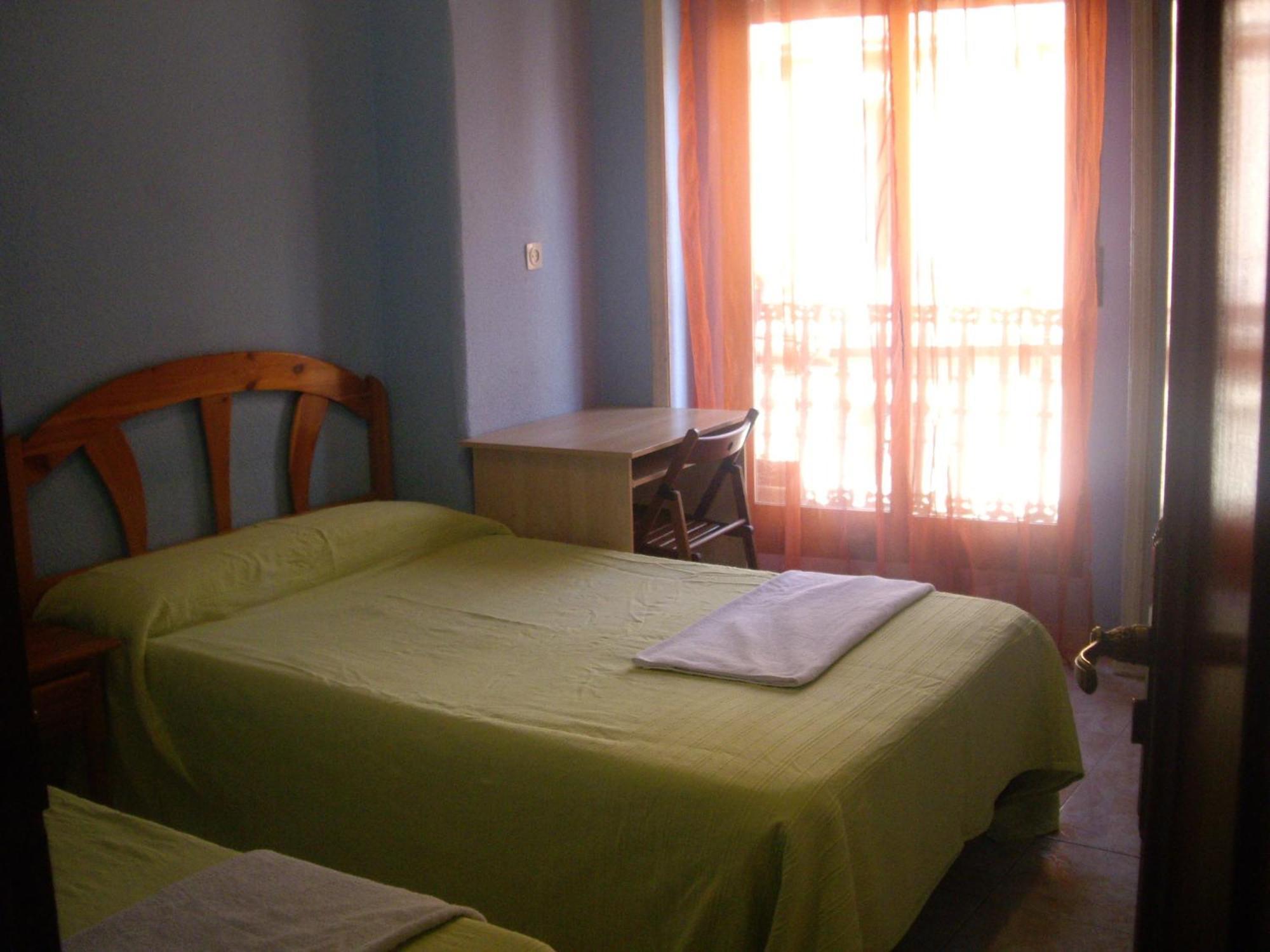 Hostal Pacios Мадрид Экстерьер фото
